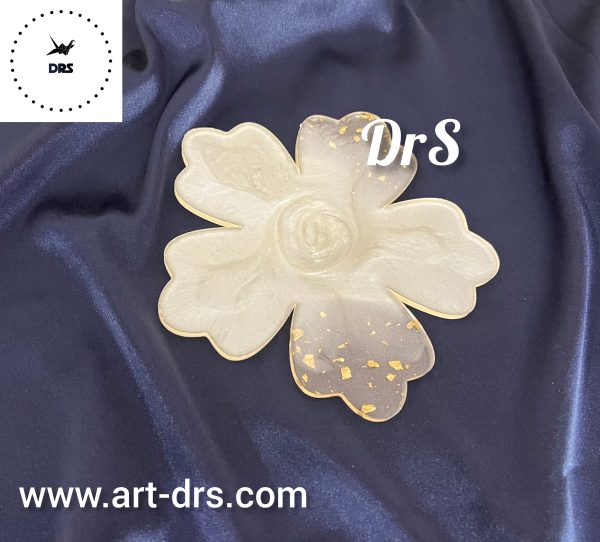 زیرماگی یا زیرلیوانی طرح رز سفید